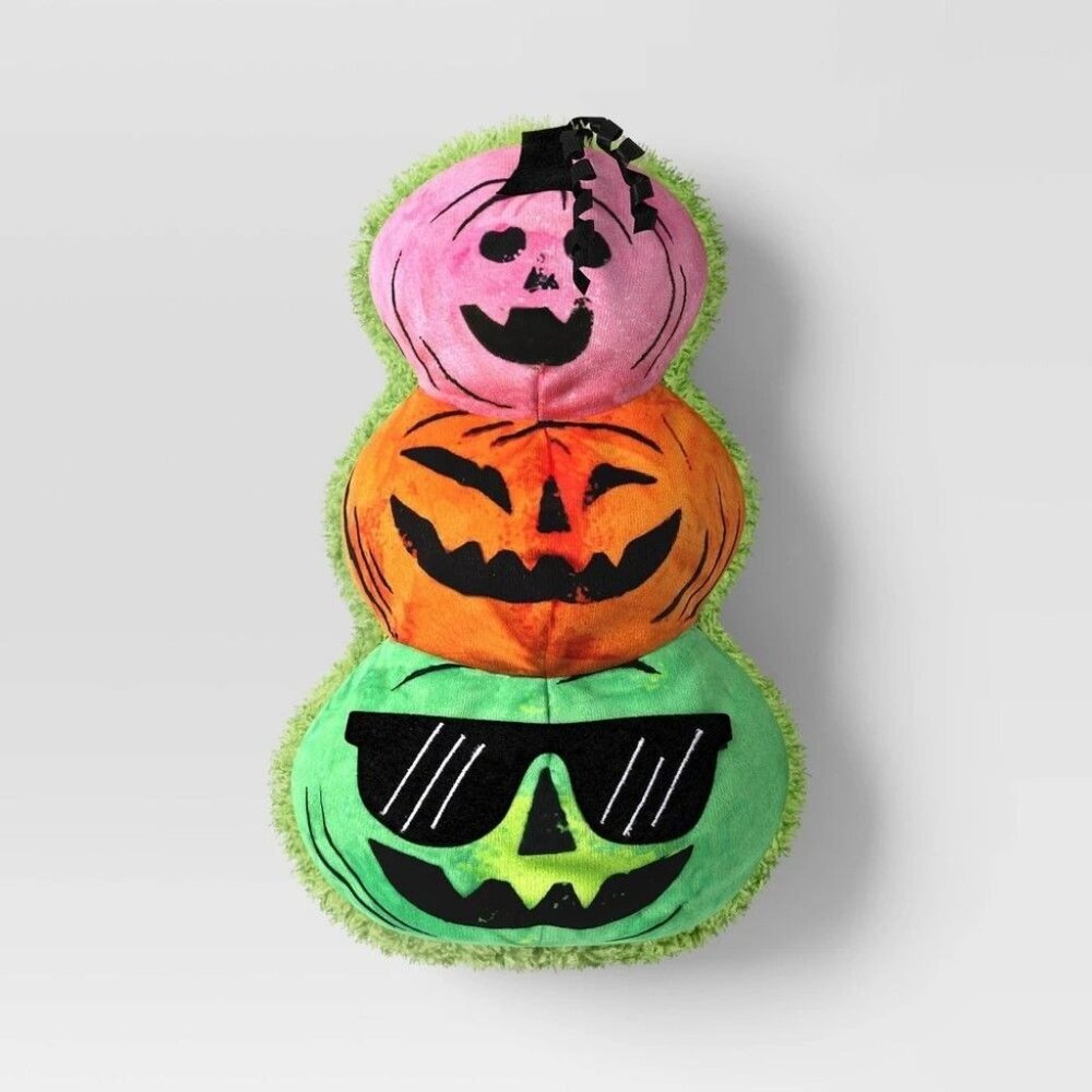 Hyde & EEK! Halloween Retro Stacked Pumpkins Kicker Plush Catnip Cat Toy